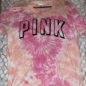 PINK Victoria’s Secret short sleeve tee